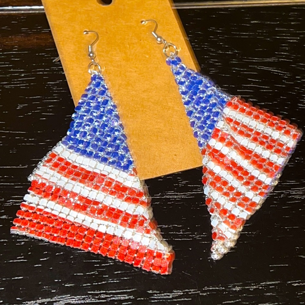 Mesh American Flag earrings-NWT - Picture 2 of 3